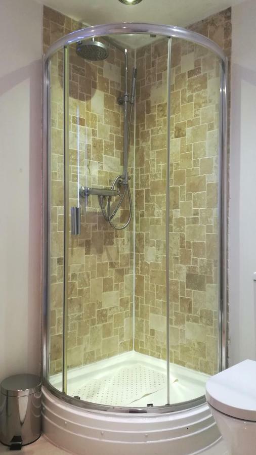 Modern, 1 Bedroom Apartment, Uplands, Суонси Экстерьер фото